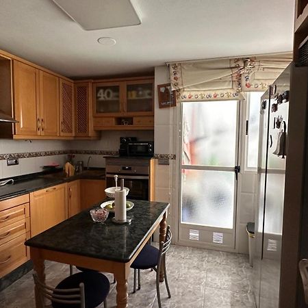 شقة Acogedor Hogar Cerquita Del Mar أغيلاس المظهر الخارجي الصورة